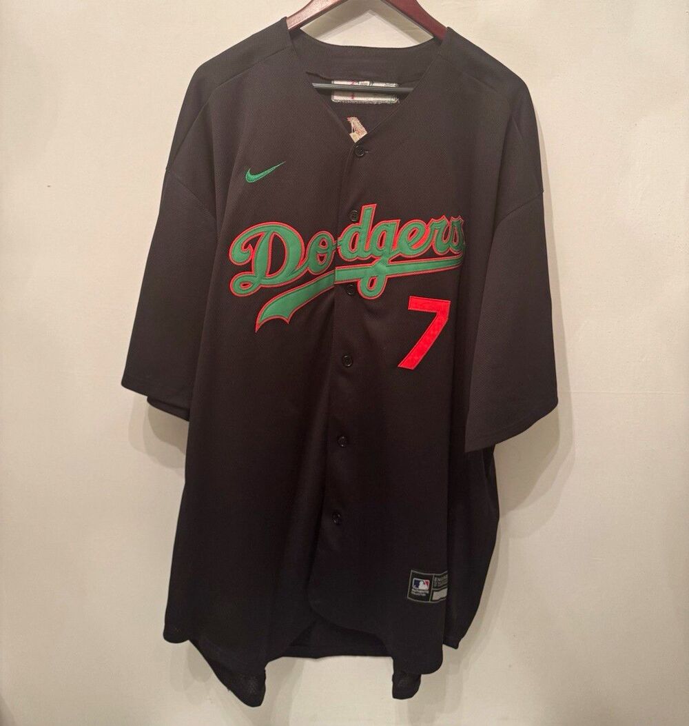 Nike LA Dodgers Julio Urias #7 Jersey Black 2020 WS Champions Patch Mens XXXL